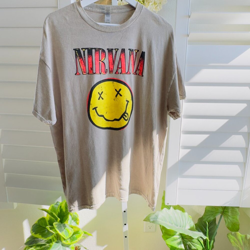 Gildan Graphic Tee. Nirvana. Size XL